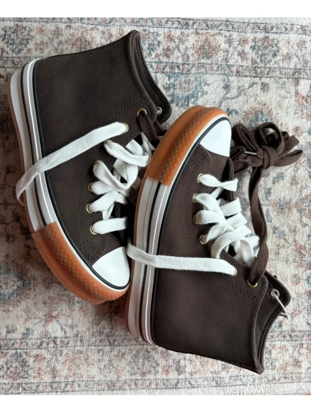 Size 5 USA Boys Brown Leather Hightop Converse NEW